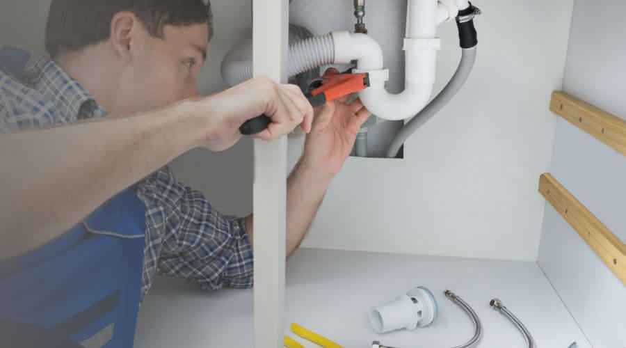 Professional same day plumber in Middletown, IL